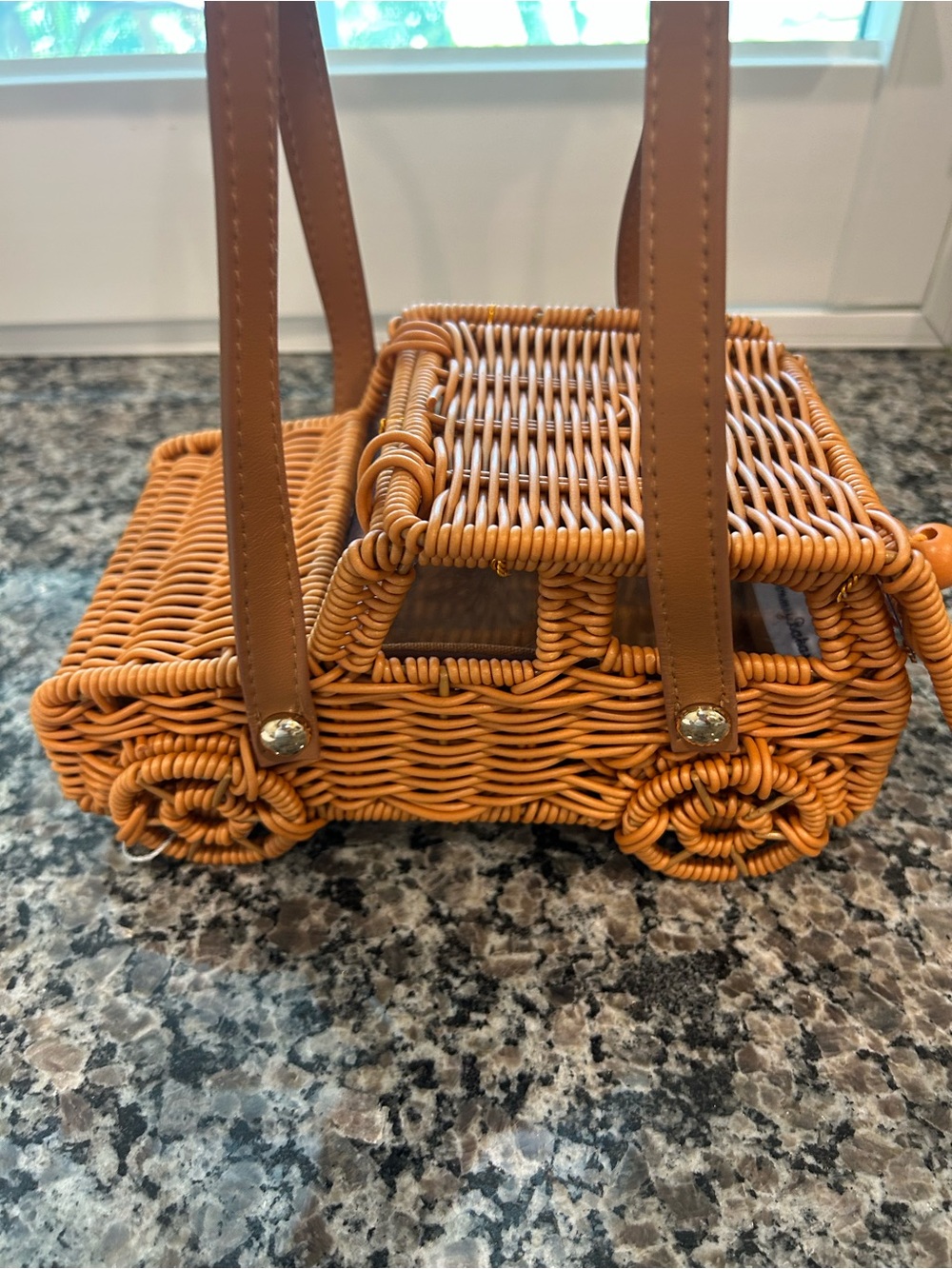 Tommy Bahama Wicker Jeep Car-Shaped Shoulder Handbag - Picture 5 of 8